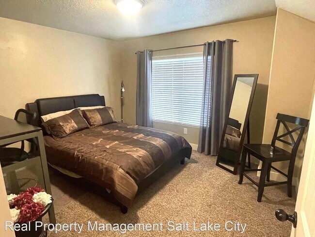 Building Photo - BEAUIFUL HOME!!!