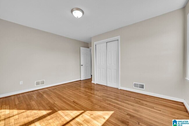 Building Photo - 101 23rd Terrace NW