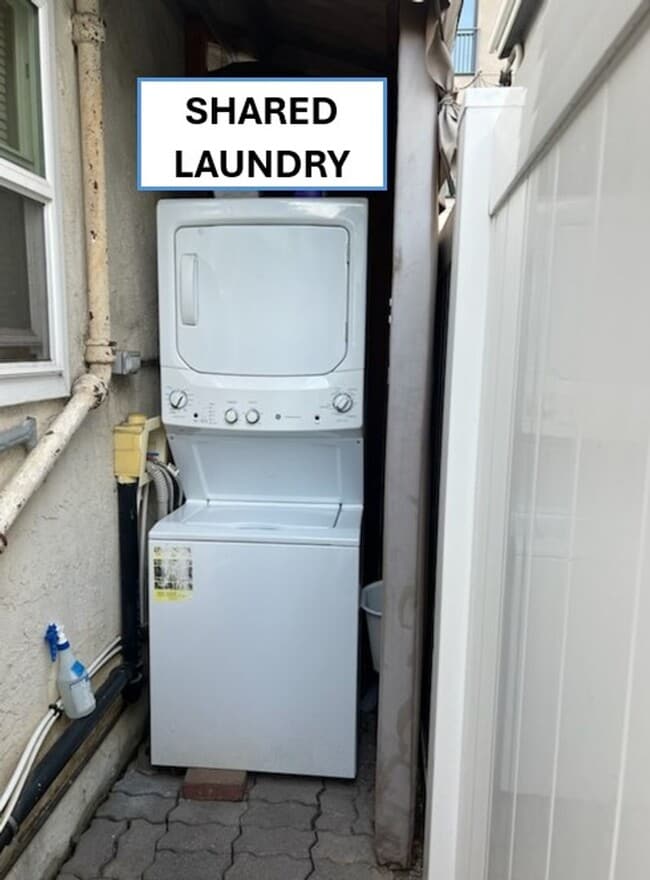 Building Photo - Georgia Street