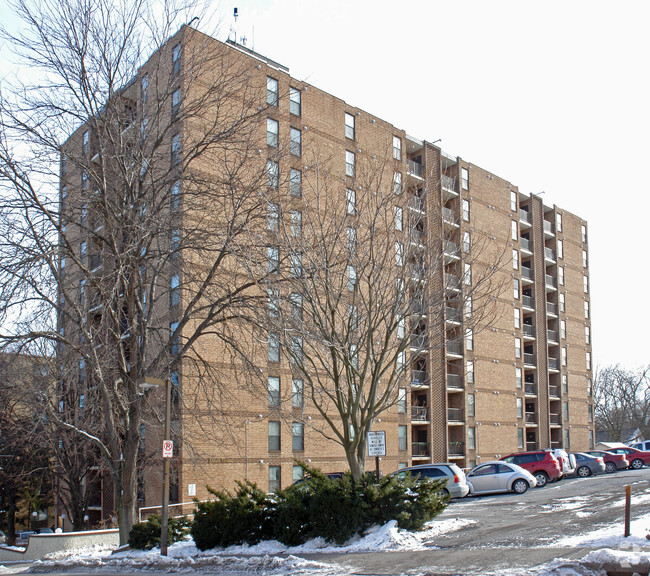 Building Photo - Beaver Terrace