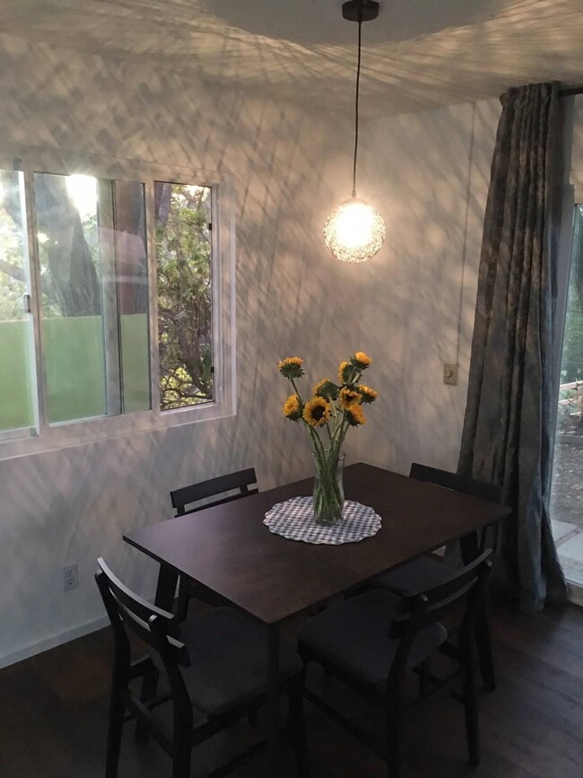 Guest Unit Dining Room - 5760 Colodny Dr