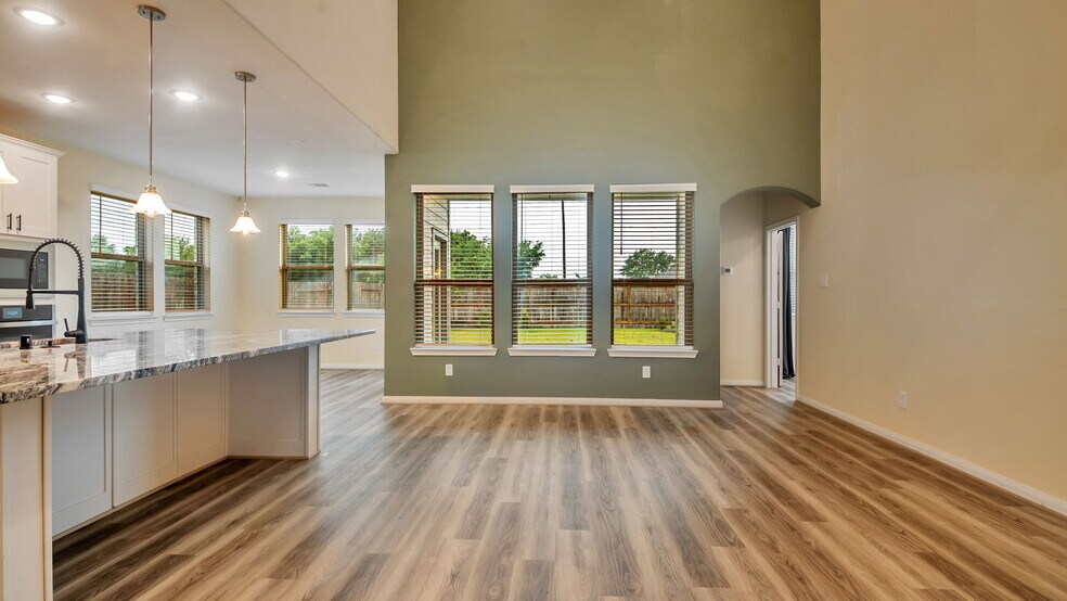 Building Photo - 31527 Westwood Rock Ln