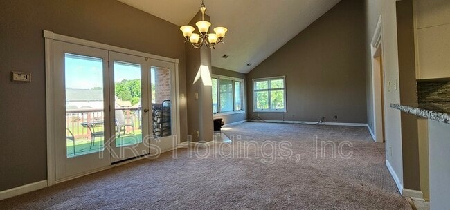 Building Photo - 200 Mainsail Dr