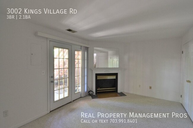 Building Photo - 3002 Kings Village Rd