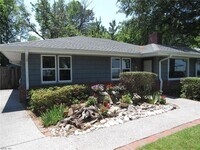 Building Photo - 1725 W 49th St