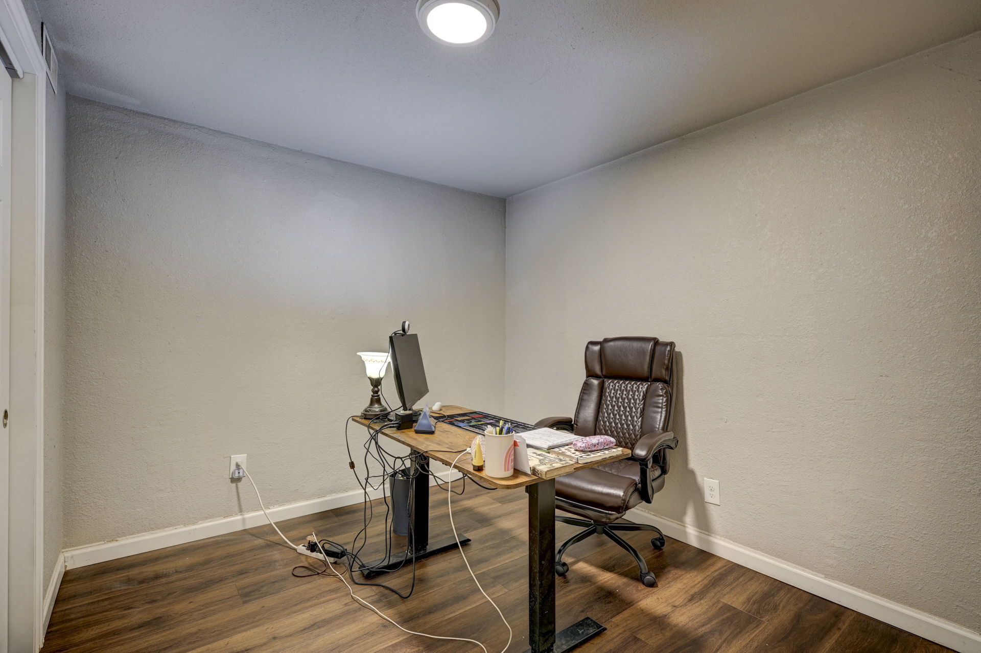 Building Photo - 1222 Hartford St