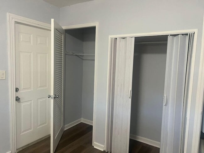 Building Photo - 515 N D St