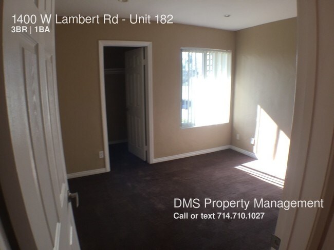 Building Photo - 1400 W Lambert Rd