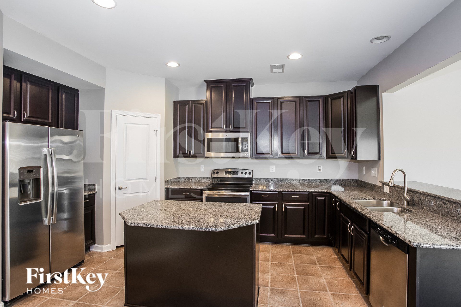 Building Photo - 3232 Oulten St SW