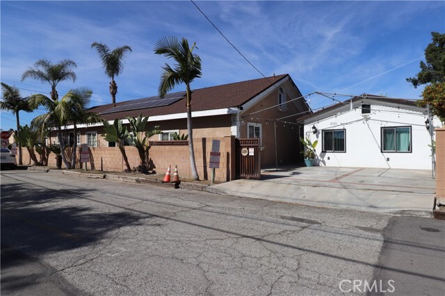 Building Photo - 2502 Santa Anita Ave