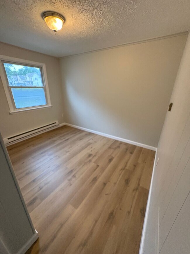 Building Photo - 267 Brodhead Ave