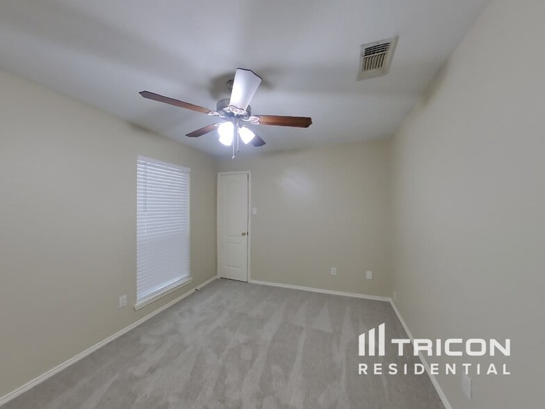 Building Photo - 8707 Woodrigg Dr