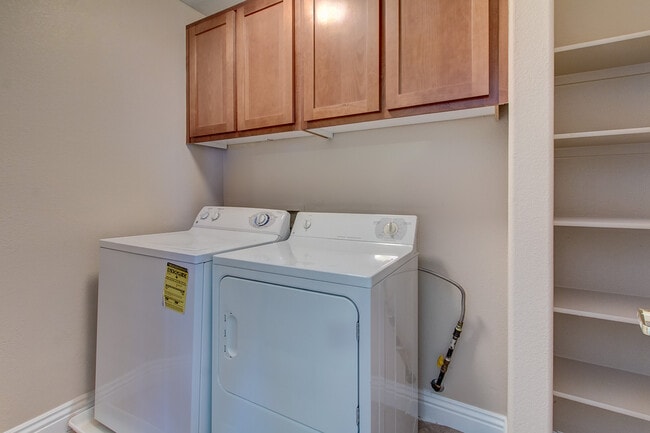 Building Photo - Spacious MacDonald Ranch Home with Two Primary Bedrooms & Loft