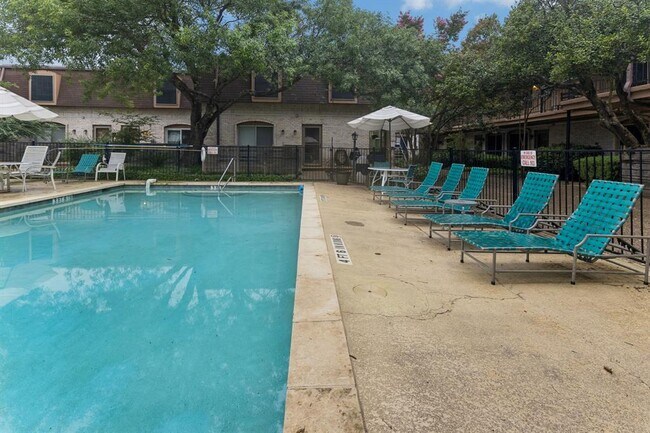 Building Photo - 7801 Shoal Creek Blvd