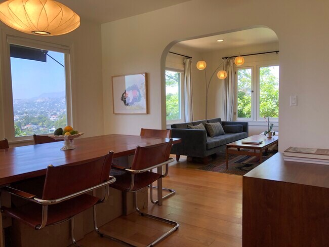 Primary Photo - 3622 Landa St