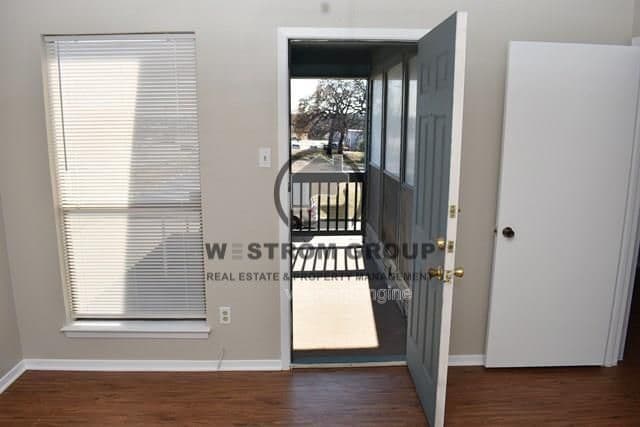 Building Photo - 801 Treadwell Ct