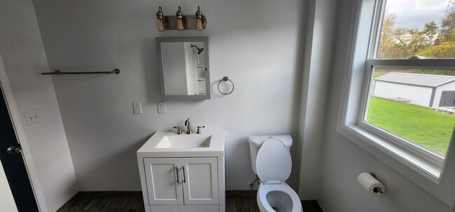 Building Photo - 925 Calvert St