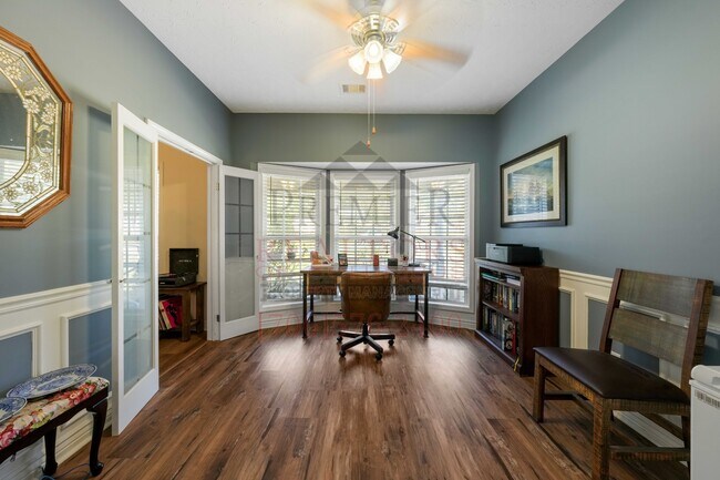 Building Photo - 393 Lee Rd 554