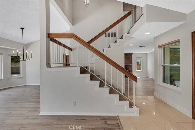 Building Photo - 12160 Crystal Ridge Way