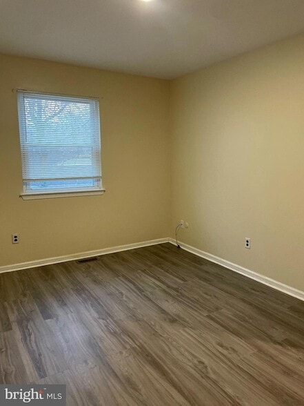 Building Photo - 304 Christopher Pl