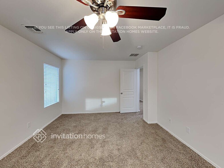 Building Photo - 114 E Palomino Dr