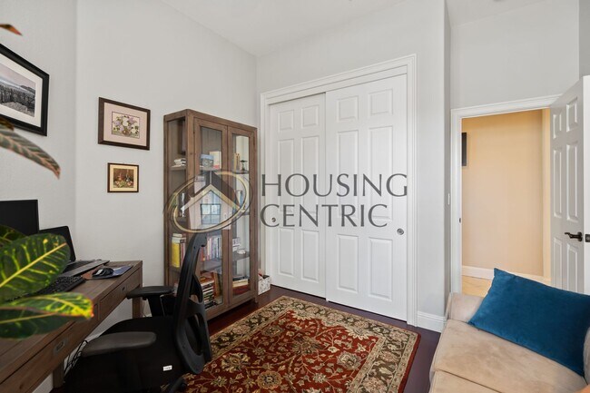 Building Photo - Executive Single Story Rental in Gated Serrano Community!