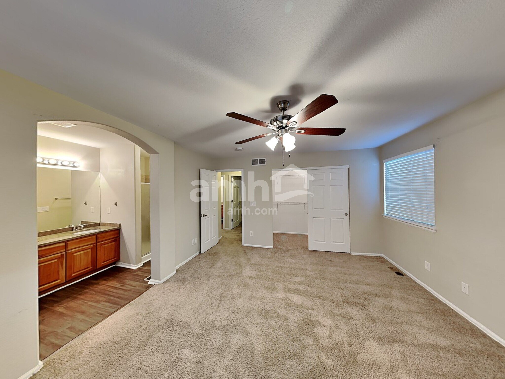 Building Photo - 9861 Kenton Cir