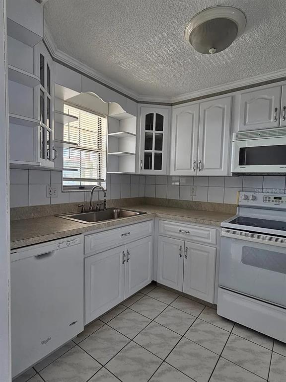 Building Photo - 6340 Providence Cir