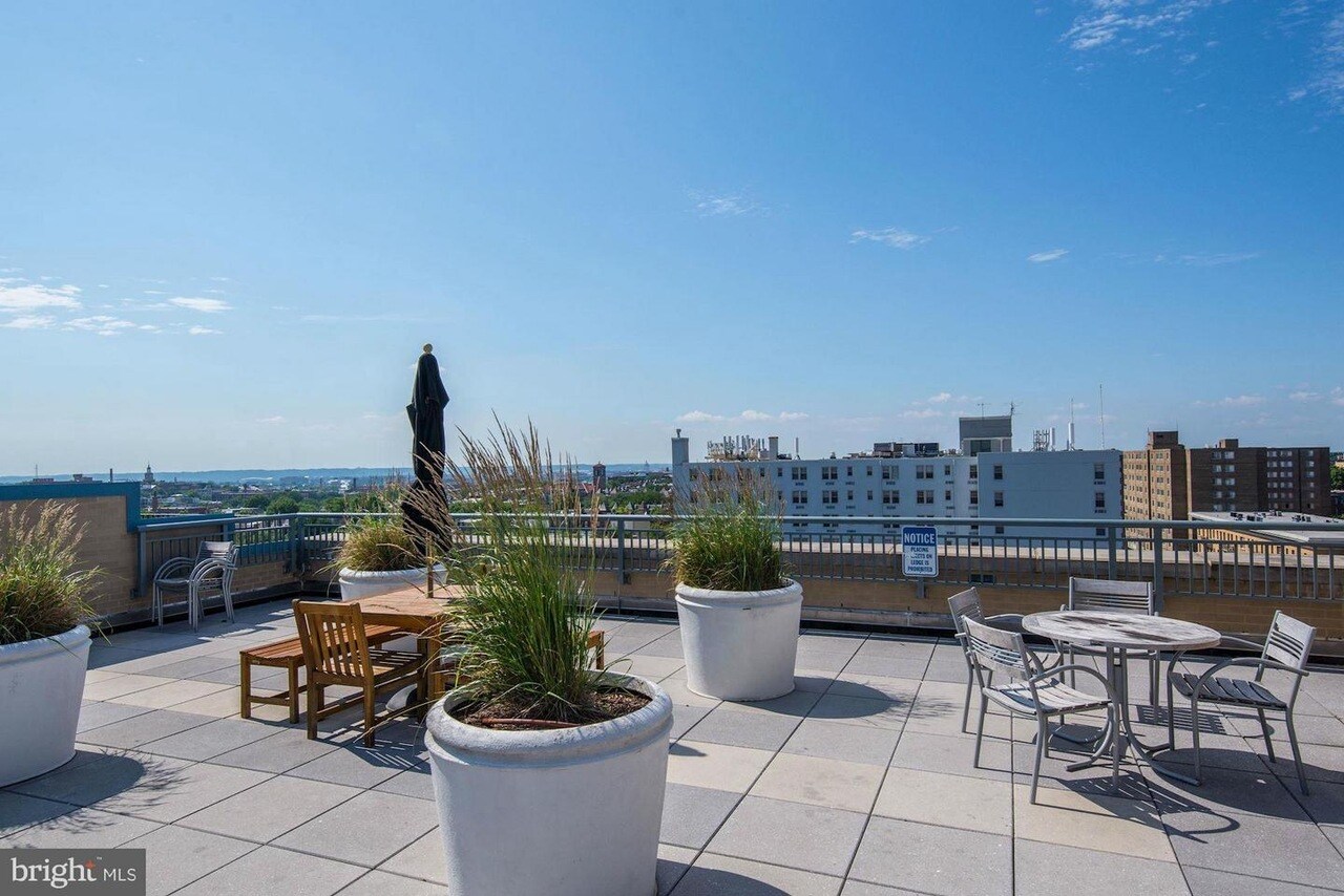 roof top view - 1390 Kenyon Street NW