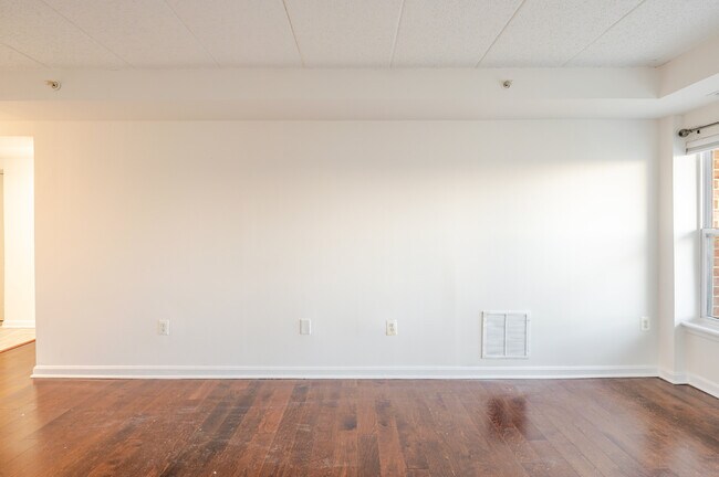 Building Photo - 2605 Douglass Pl SE