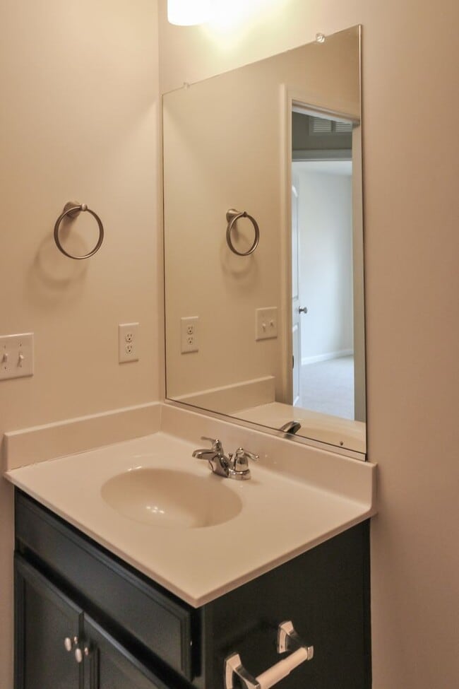 Building Photo - 15200 Lady Lauren Ln