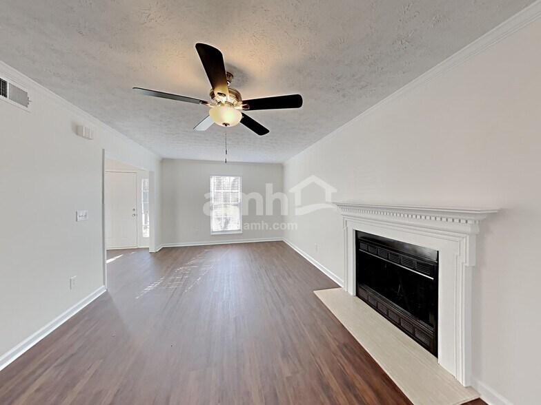 Building Photo - 1450 Brighton Cir