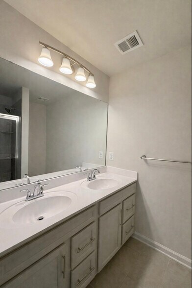 Building Photo - 8820 Stevenson Ln