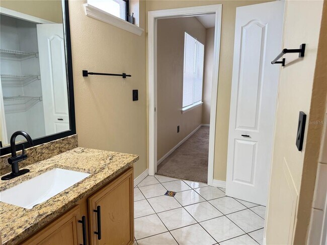 Building Photo - 4125 S Lake Orlando Pkwy