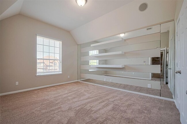 Building Photo - 5627 Granite Falls Ln