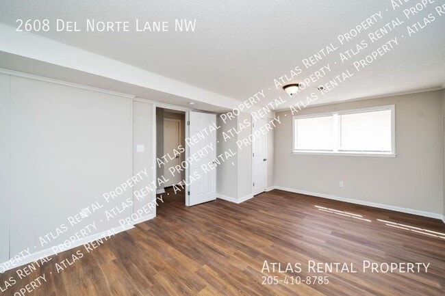 Building Photo - 2608 Del Norte Ln NW