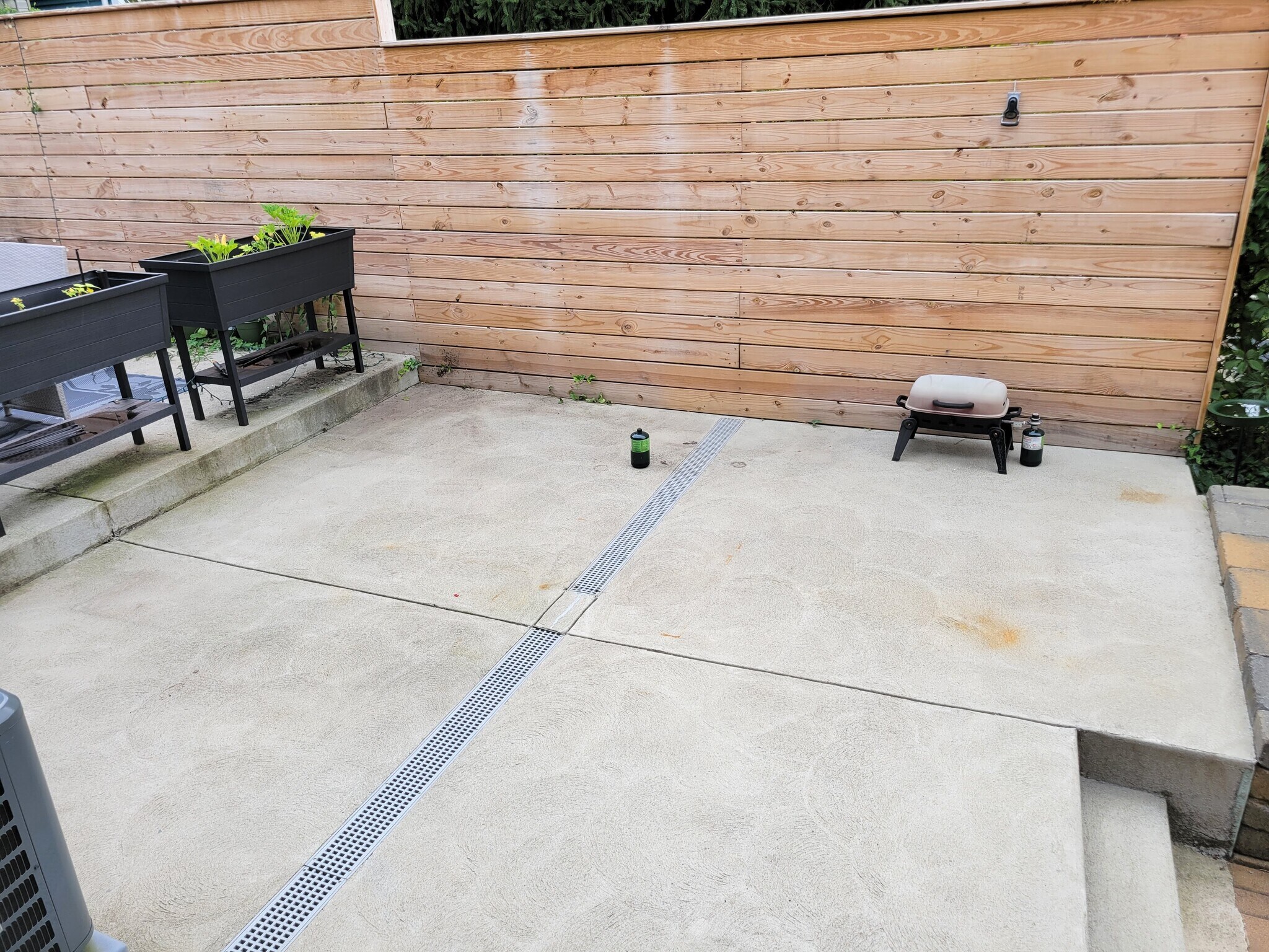 Building Photo - 110 Handler St