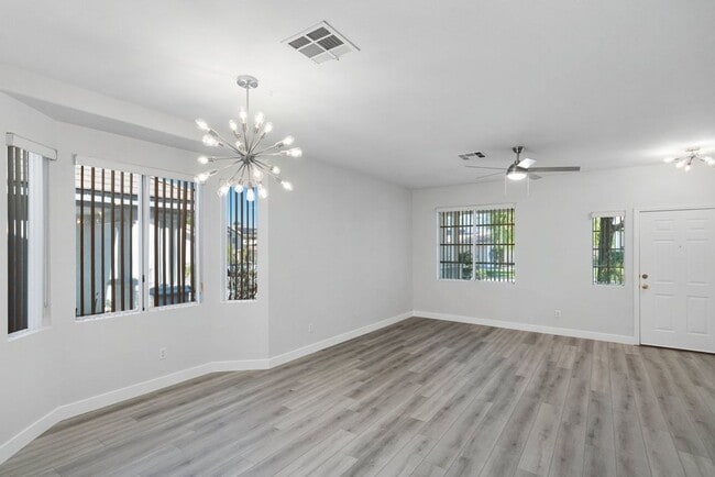 Building Photo - VERY CUTE 2 BEDROOM, SINGLE STORY HOME IN "GREEN VALLEY RANCH!!"