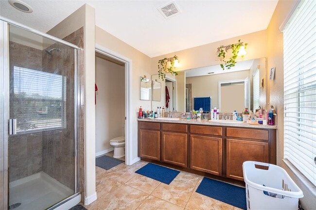 Building Photo - 10733 Savannah Landing Cir