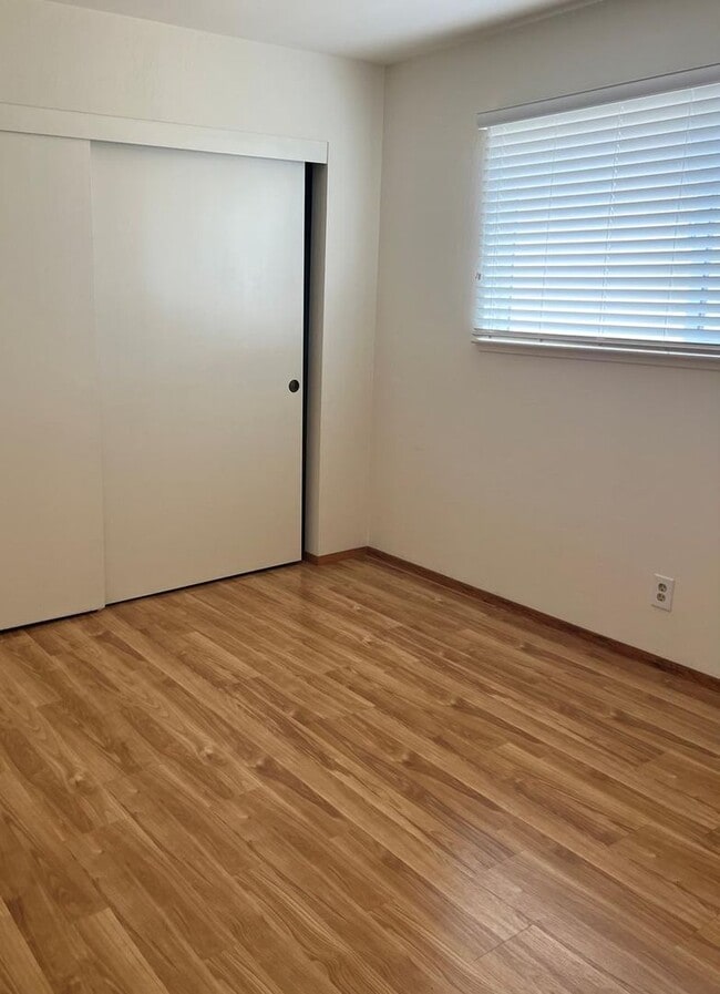 Building Photo - Elegant Executive Home Westborough SSF  5 ...