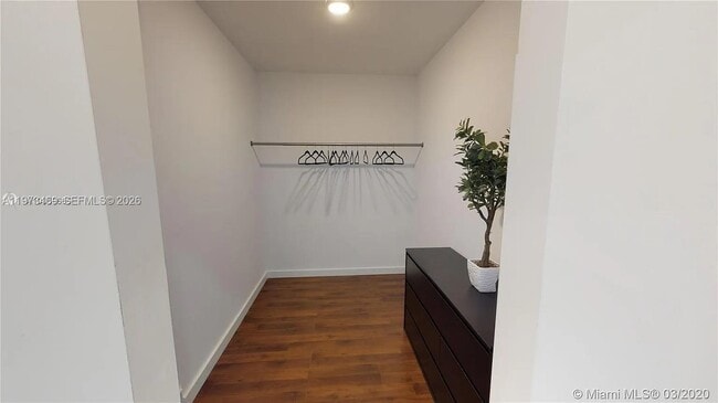 Building Photo - 1503 N 17th Ave