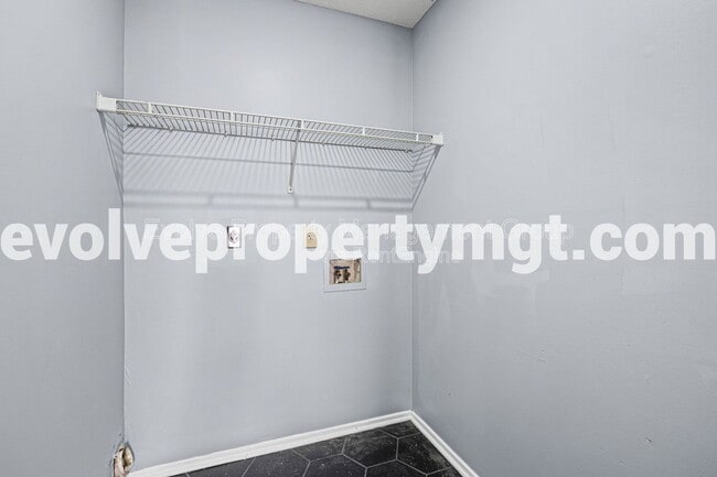 Building Photo - 5806 Ashridge Pl