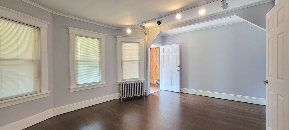 MBR - 16 Van Cleve Ave