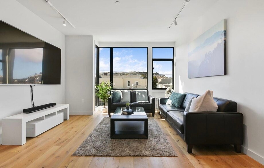 Building Photo - 580 Hayes St