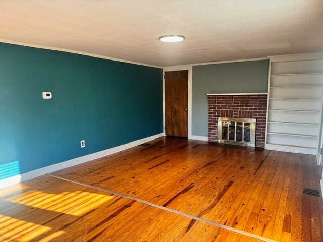 Building Photo - 31 Queen Rd