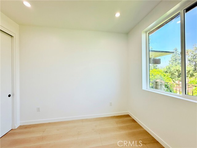 Building Photo - 15819 Del Prado Dr