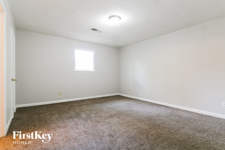 Building Photo - 5311 Virgil Rd