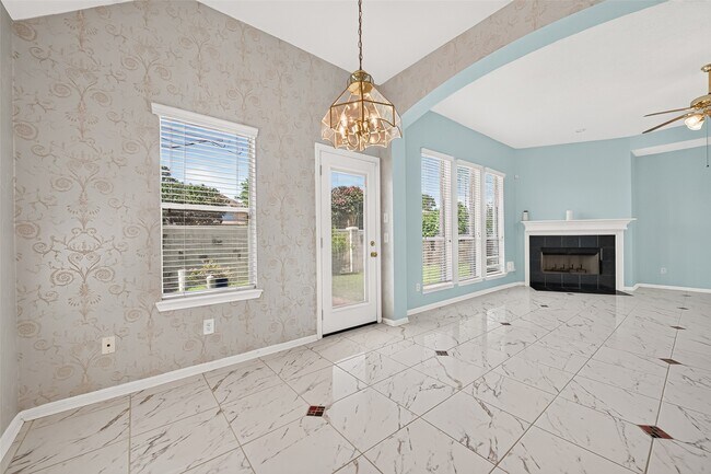 Building Photo - 12338 Ashford Hollow Dr