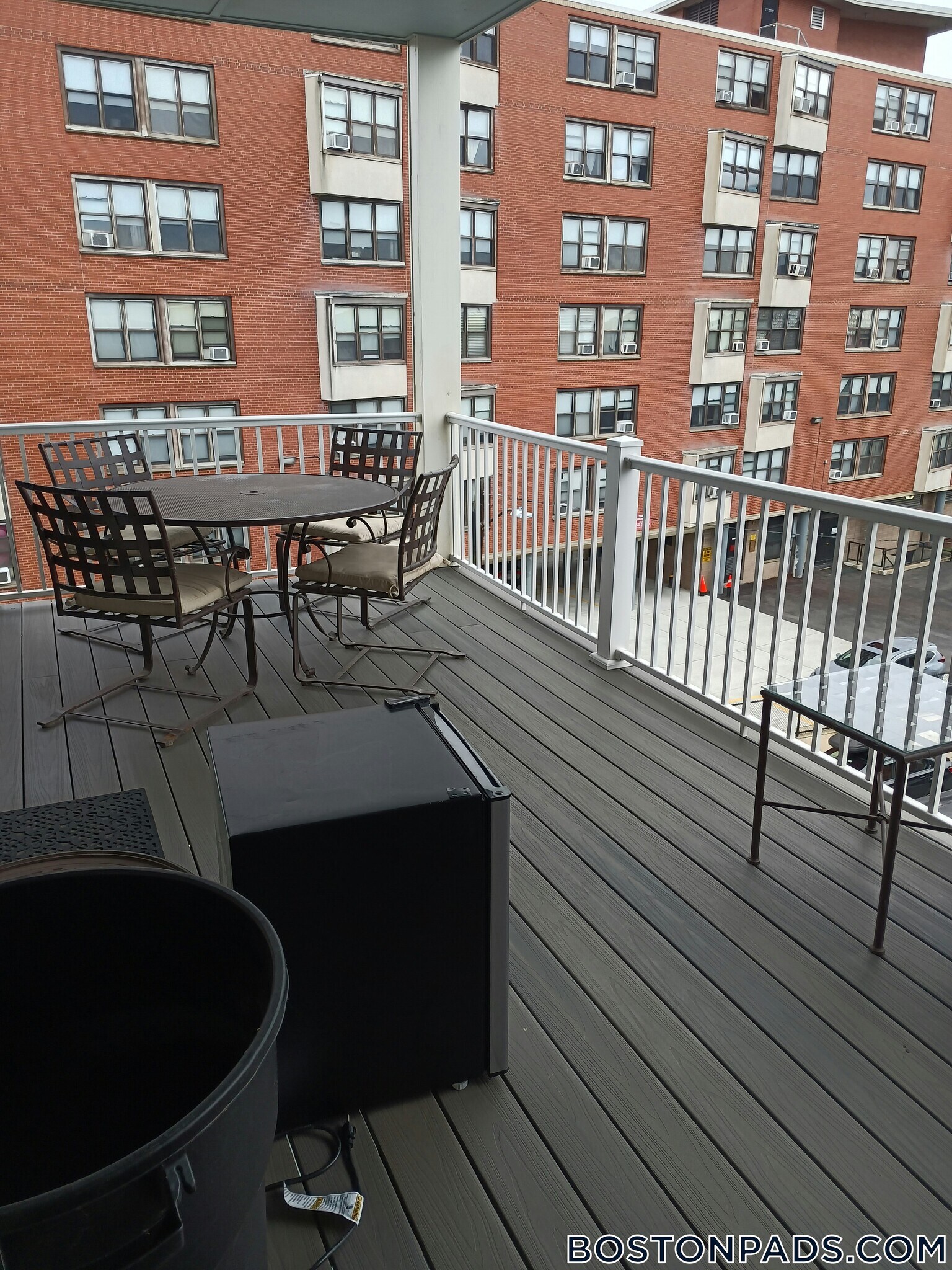 Building Photo - 467 E 8th St