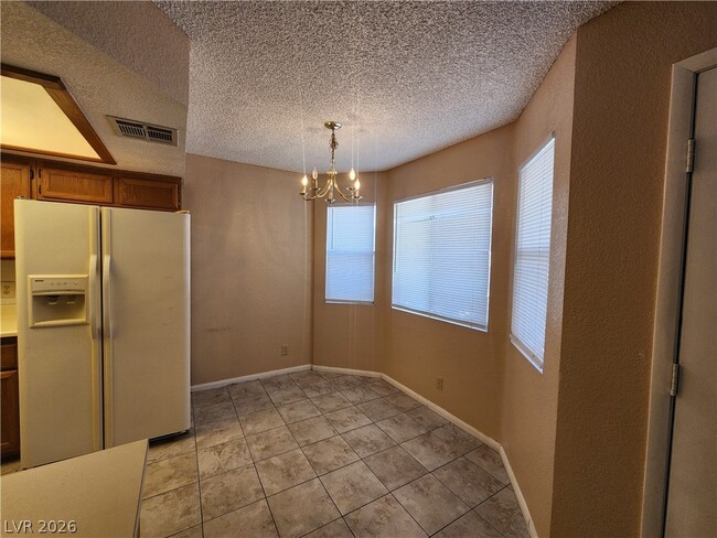 Building Photo - 1412 Oak Rock Dr